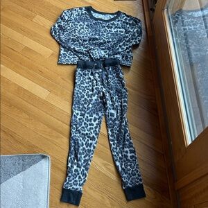 T2 Love Black and Gray Leopard Kids Set